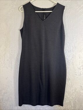 St John Black V-Neck Sleeveless Sheath Dress Size 10